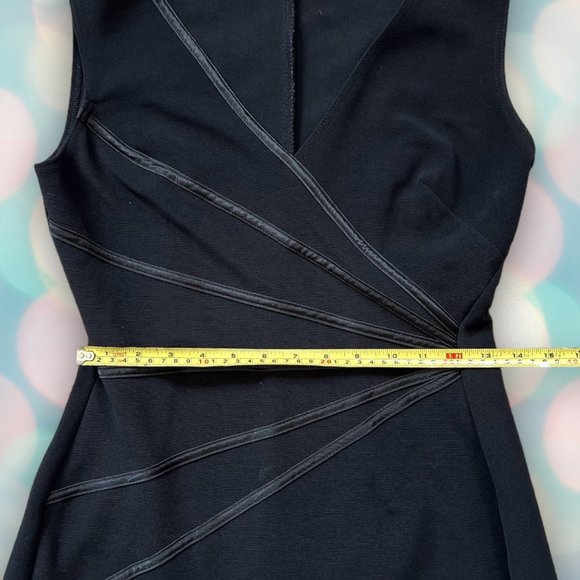 Connected Apparel Women's Black Velour V-Neck Sleeveless Sheath Cocktail Dress 8 - Picture 4 of 6